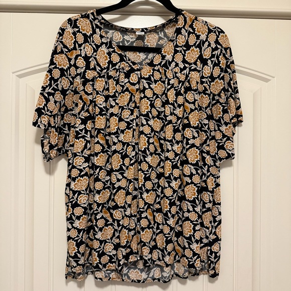 Old Navy peasant blouse, black with ochre flowers - Picture 1 of 5